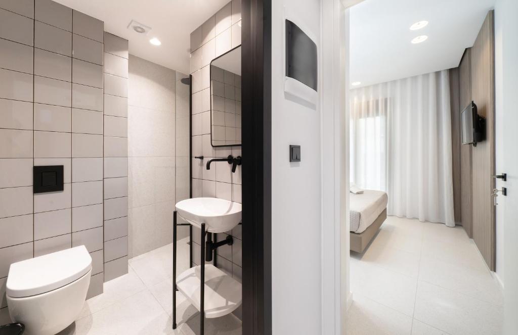 Acantha Suites photo