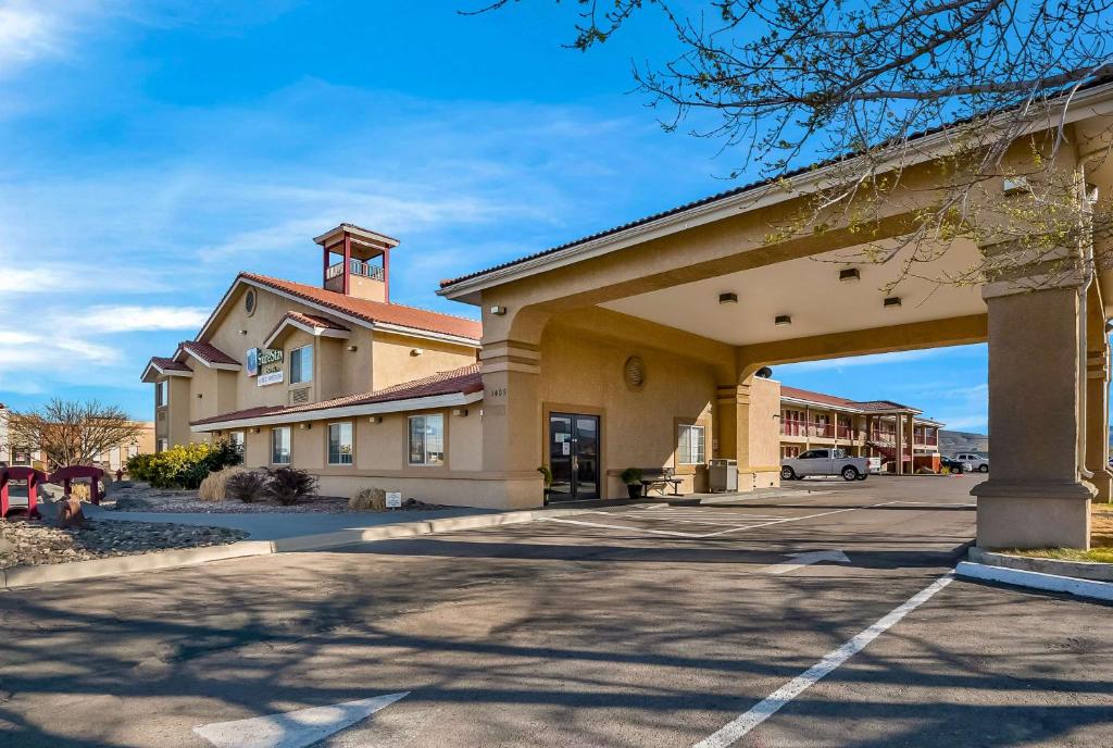 SureStay Hotel By Best Western Fernley photo