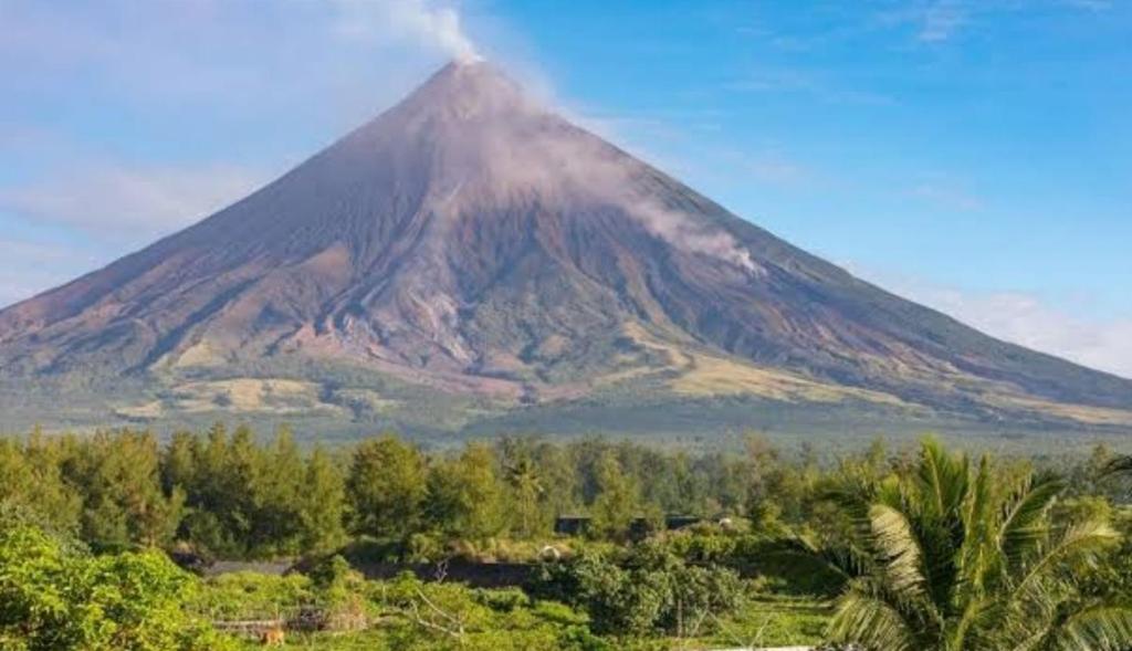 마욘 화산 전망 이미지