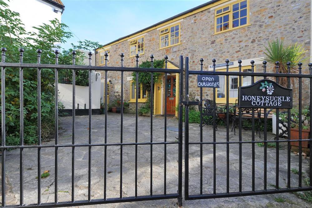 Honeysuckle Cottage, Lyme Regis
