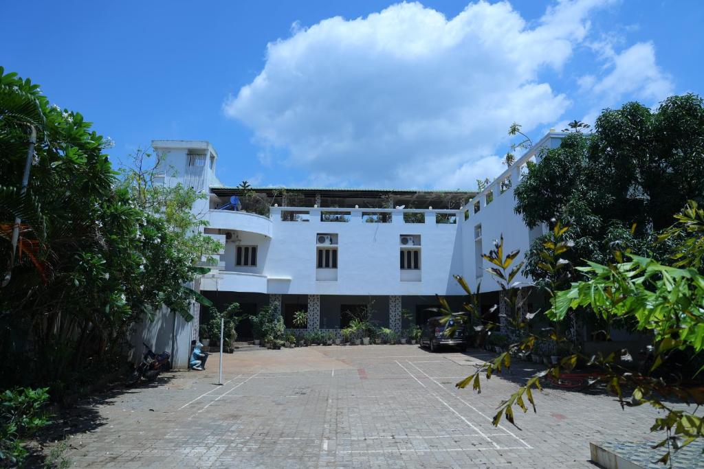 Auro Oceanic Resort - Auroville photo