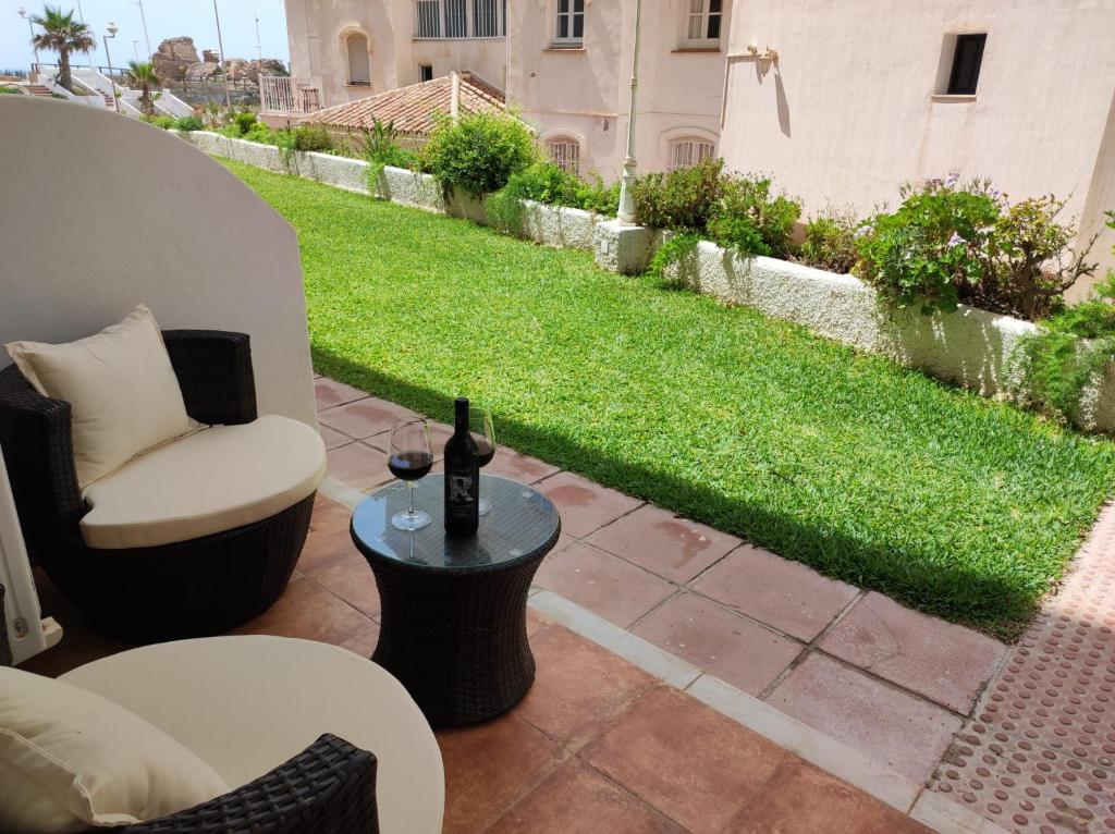 1 bedroom Beachfront Apartment at Torecilla Beach - 3