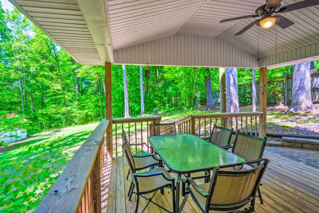Kentucky House Located on Dale Hollow Lake! in Albany reviews, prices