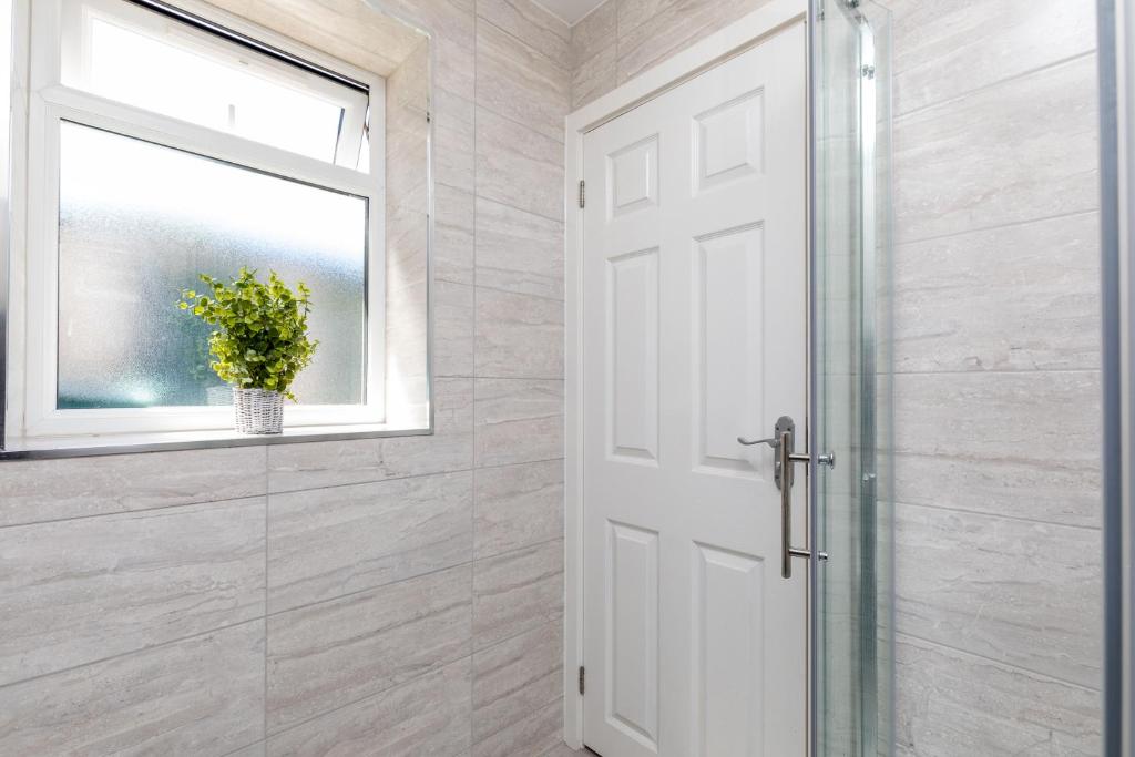 Findon Suite photo