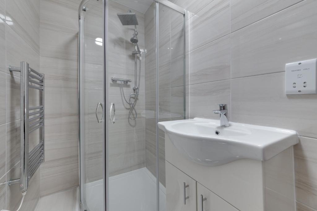 Suites By Rehoboth - M'nuchah - Camden Road photo