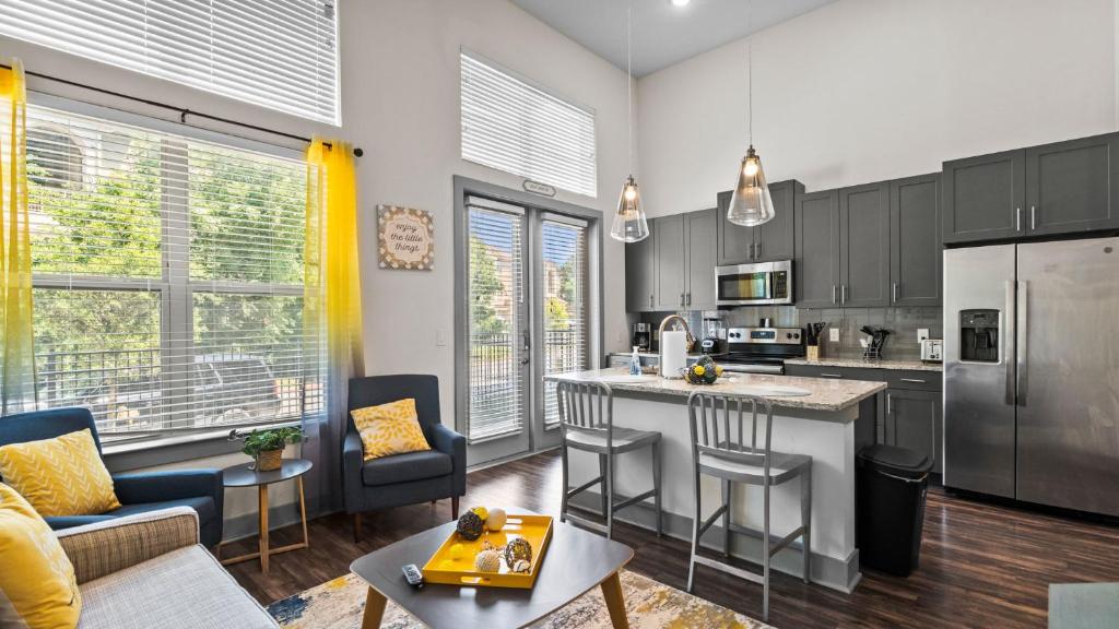 Luxury Studio Apartment near The Star Frisco