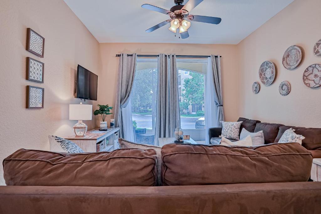 Yellow Starfish, Orlando