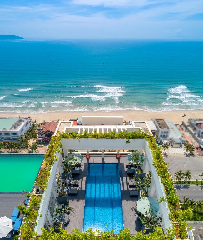 巴黎德里峴港海灘飯店 (Paris Deli Danang Beach Hotel)