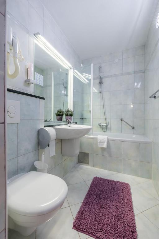 Apartel Park Osejava — Hotel rooms in Makarska, Split-Dalmatia
