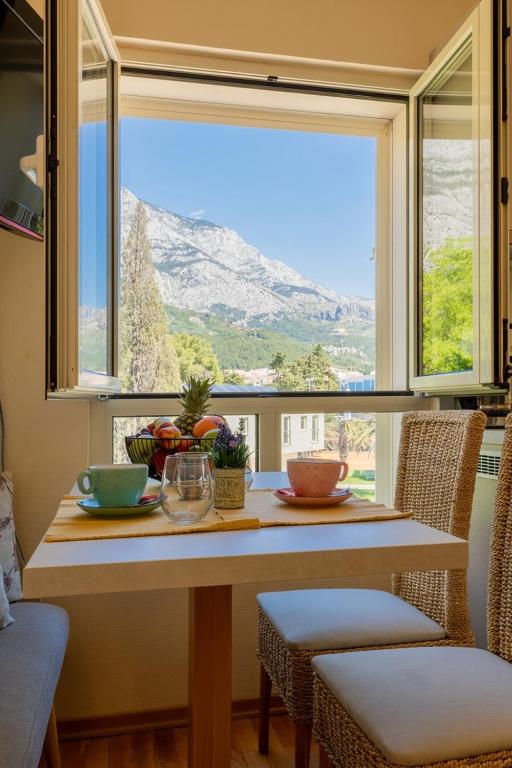 Apartel Park Osejava — Hotel rooms in Makarska, Split-Dalmatia