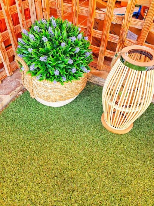 The perfect place to relax Bedroom with hot tub, beautiful tropical garden area. Bbq and big open spaces through all the house.It is located in a quiet place, but still 5 min away from the touristic Puerto Rico and walking distance from the beach - 1