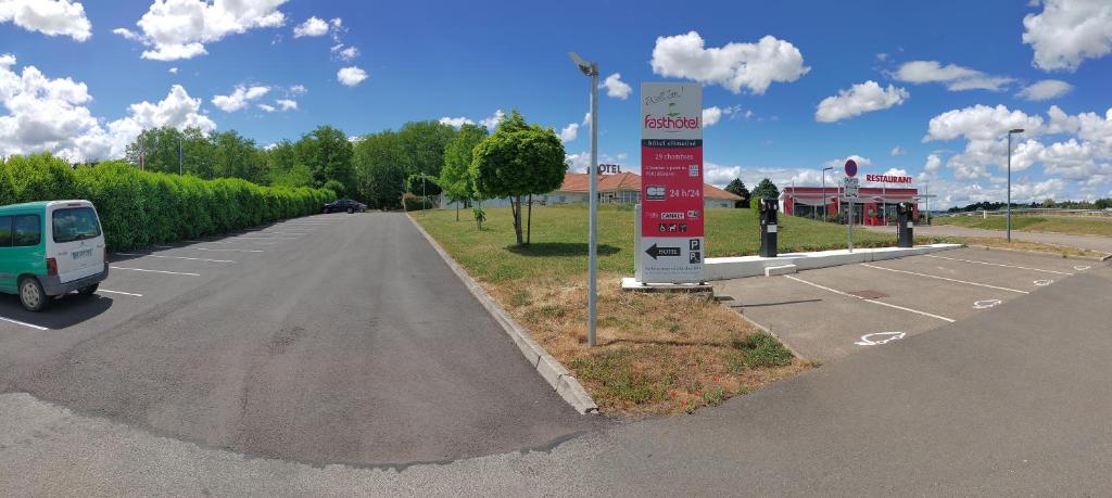 Fasthotel Well inn Macon sud photo