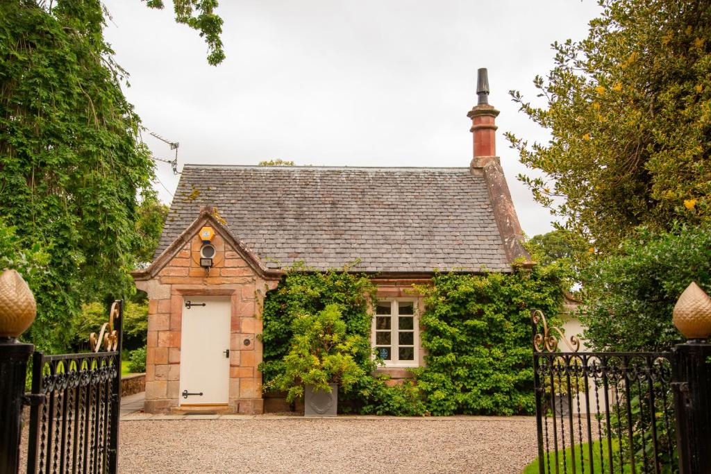 Balnagown Estates Gardener's Cottage, Kildary