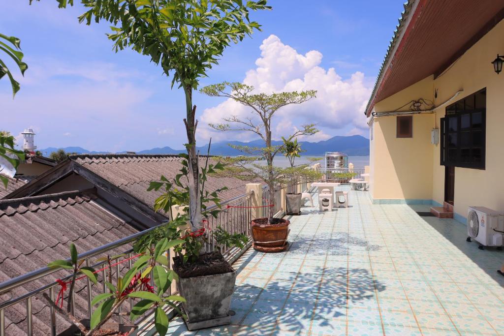 Balcony/terrace, Ban Sulada Guest House in Trat