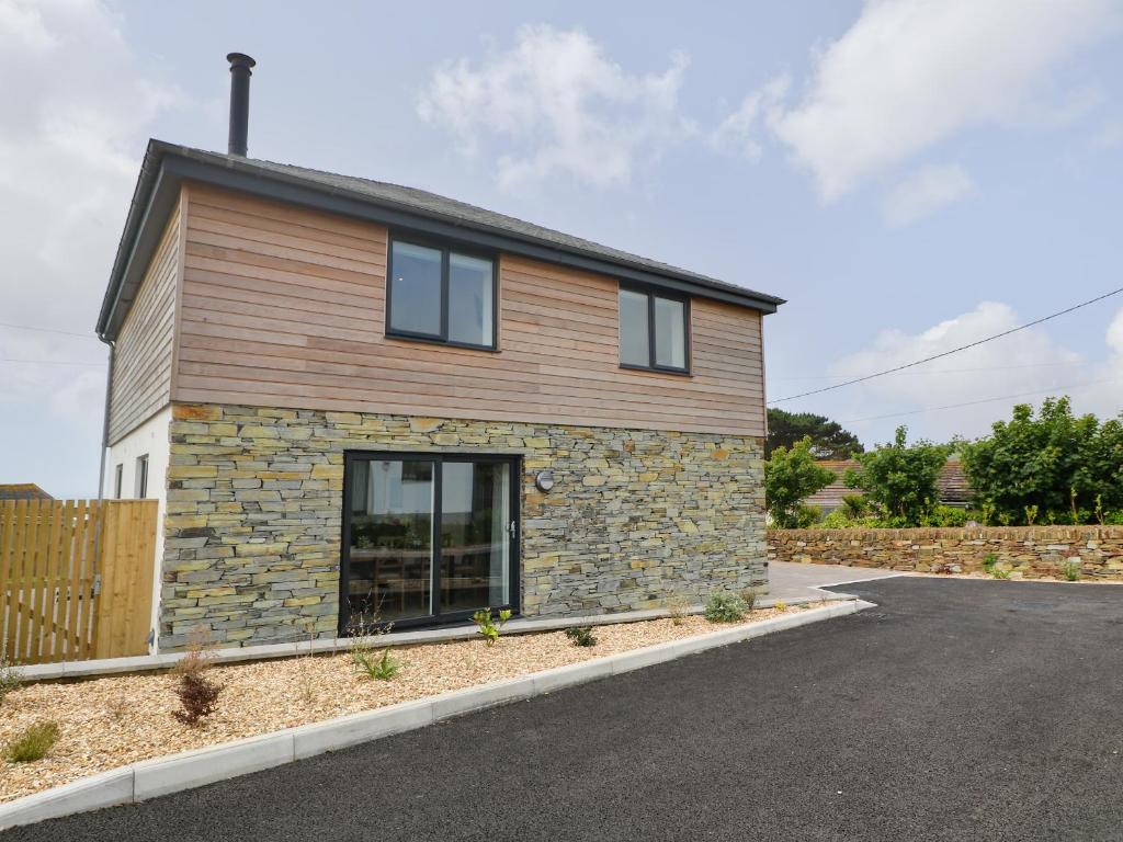 3 Praa Cove, Penzance