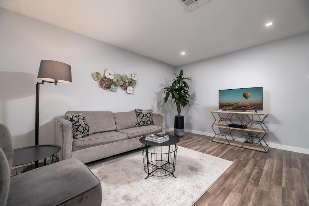 The Palms at Middle River Terrace 3, Fort Lauderdale