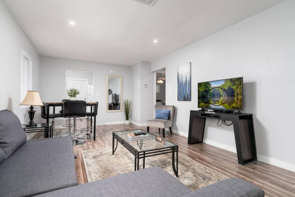 The Palms at Middle River Terrace 1, Fort Lauderdale