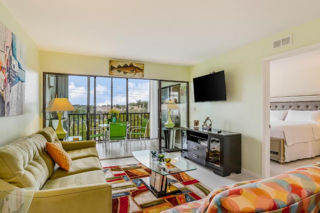 Anglers Cove C-404, Marco Island