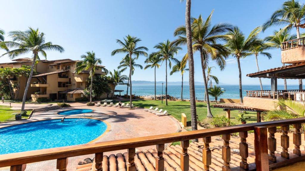 Los Tules Ocean Front Condo ,With Amazing Ocean View by Kivoya, Puerto Vallarta