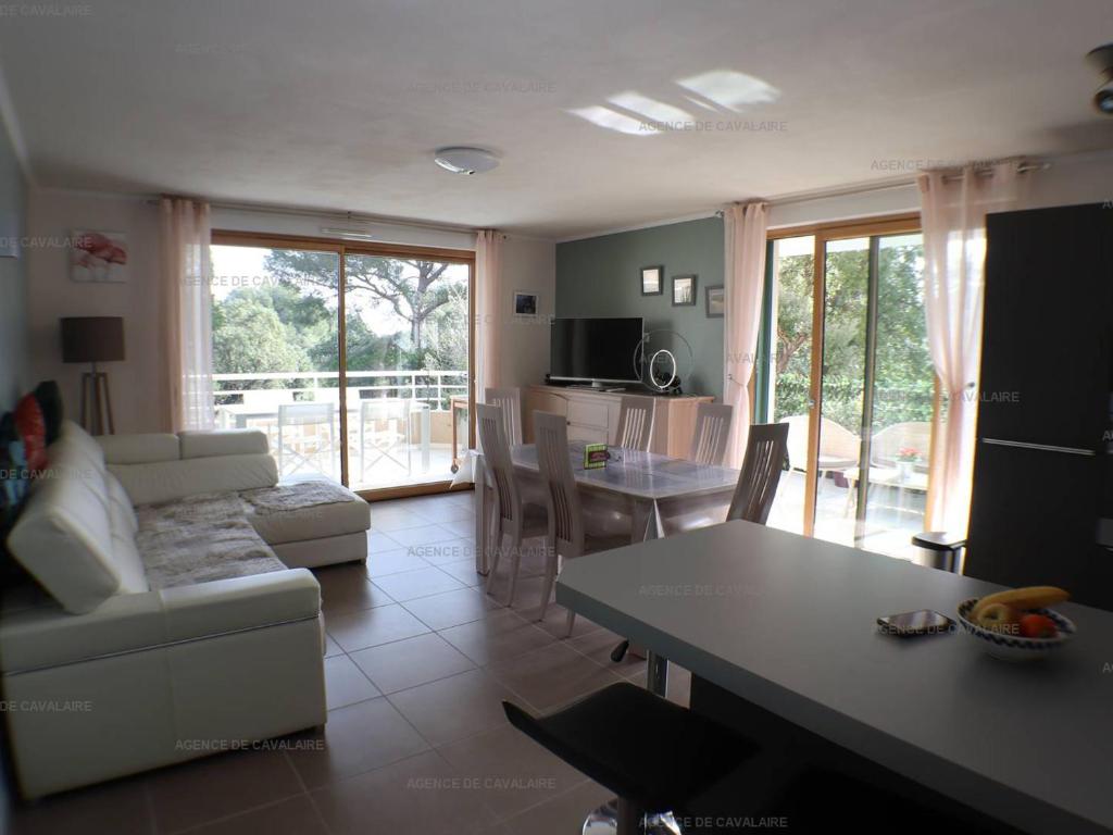 Bel appartement T3 avec terrasse à Cavalaire-sur-Mer - FR-1-100-270 - 2