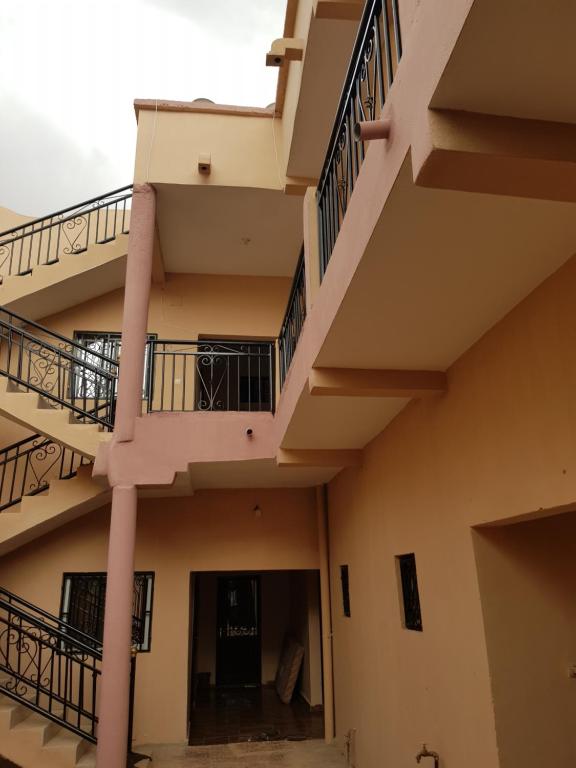 Appartement Meuble AU GOLF Bamako avec panneaux solaires