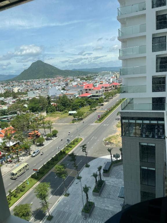 Apec 5 sao Tuy Hoa Phu Yen-QQ'House View Thanh Pho photo