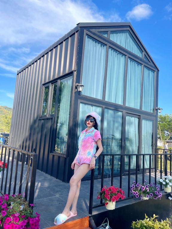 อุ่นฟ้าอิงดาว Nordic 1, Ban Kom