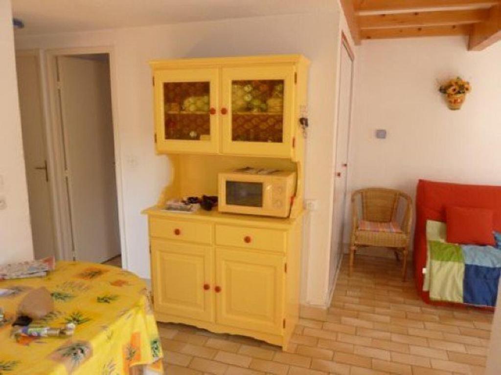 VILLA MITOYENNE DANS UNE RESIDENCE CALME AVEC PISCINE PARKING - FR-1-607-33 - 4