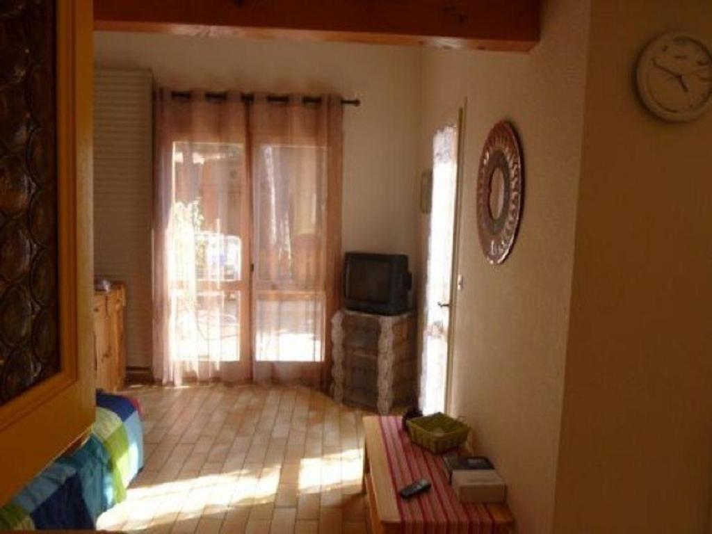 VILLA MITOYENNE DANS UNE RESIDENCE CALME AVEC PISCINE PARKING - FR-1-607-33 - 5