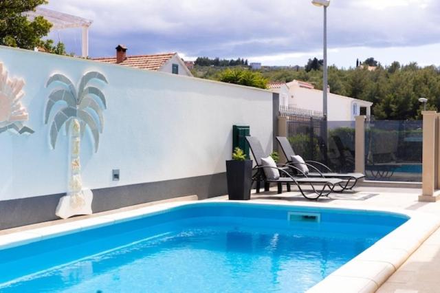 Apartment in Supetar with sea view, terrace, air conditioning, W-LAN 3553-1, Supetar