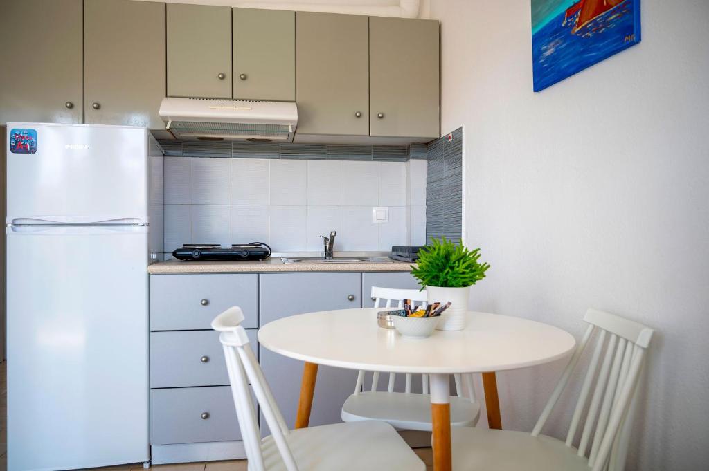 Alexandris Apartments photo
