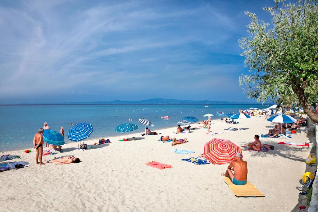 Alexandris Apartments photo