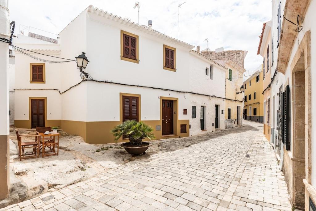 ROQUES 24, Ciutadella