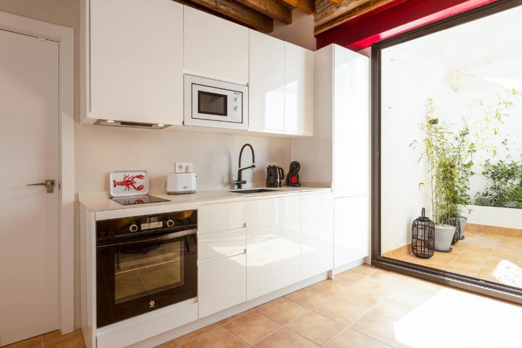 Precioso apartamento con patio y dos habitaciones en el barrio de Picasso - 3