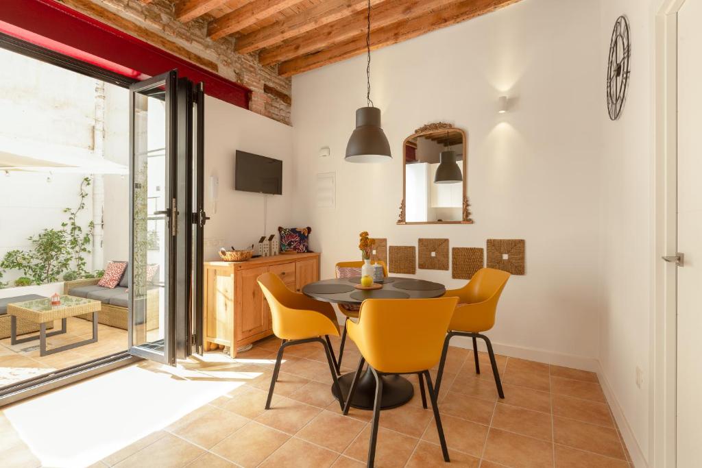 Precioso apartamento con patio y dos habitaciones en el barrio de Picasso - 2