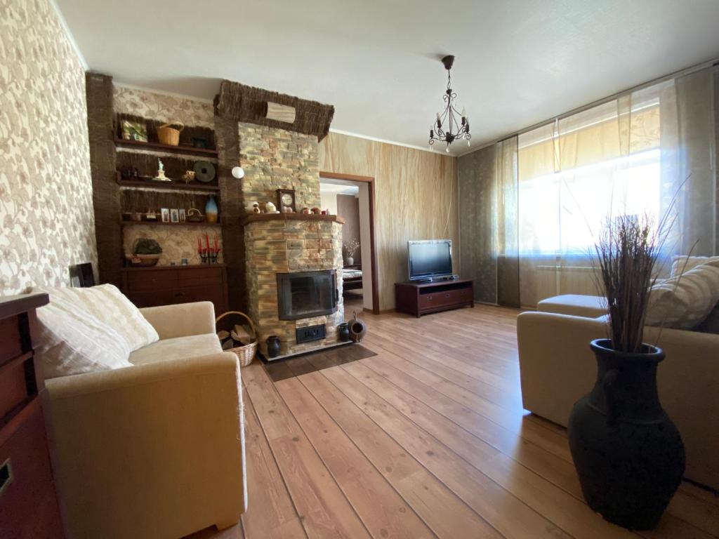 Comfortable apartment with fireplace in the Old Town, Narva