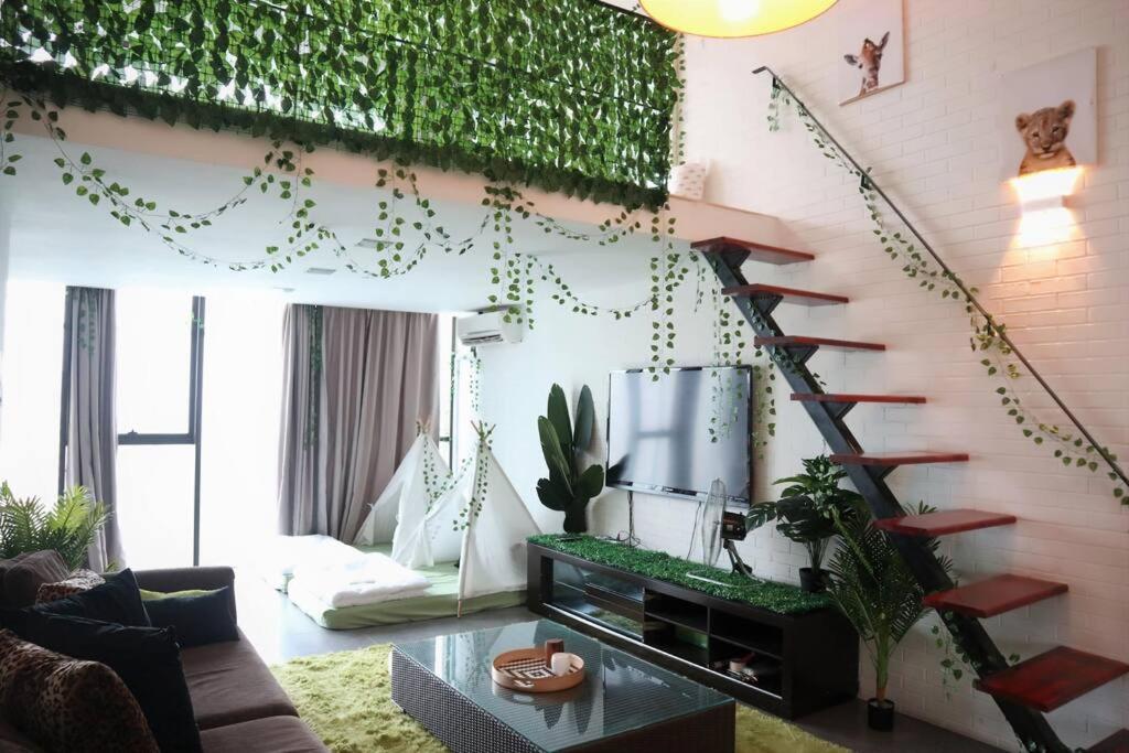 Jungle Loft for 6-7pax near IKEA, Kidzania and 1U — Hotel in Kuala Lumpur