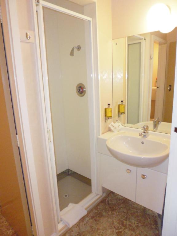Spa Lodge Motel photo