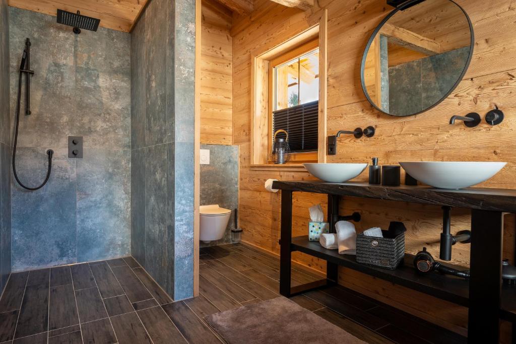 Mountain Chalet R photo