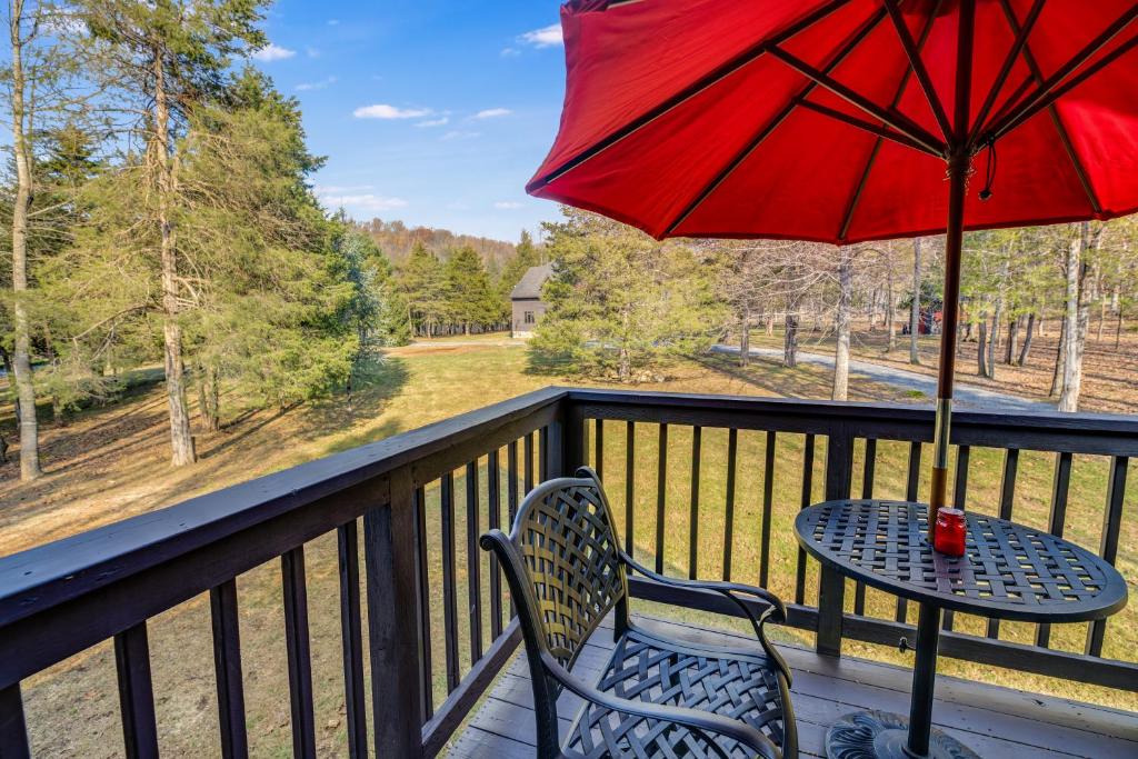 Shadow Mountain Escape Cabin Rentals photo
