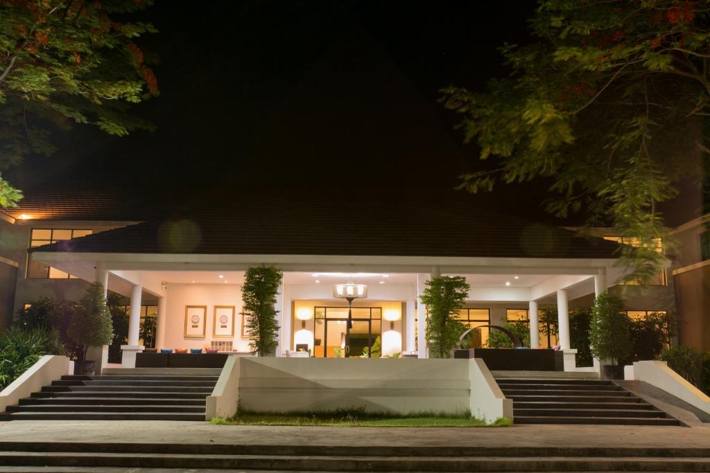 فندق ذا ديزاين (The Desiign Hotel)