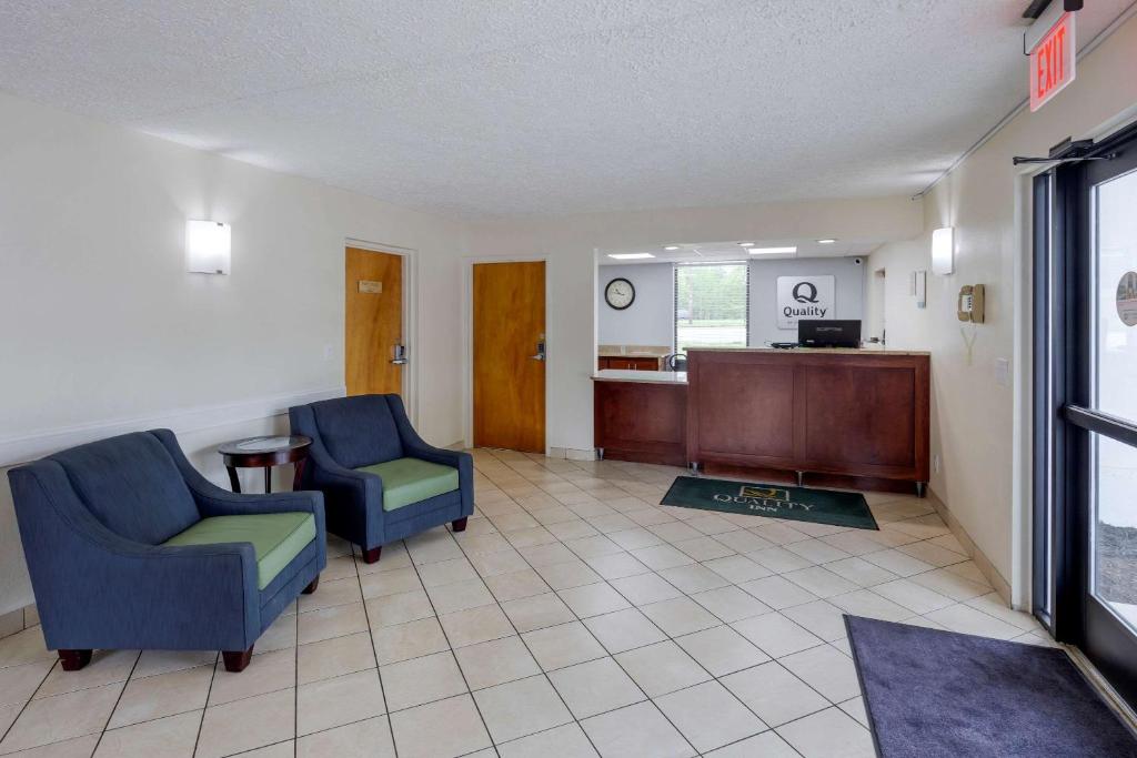 Quality Inn - Roxboro South photo