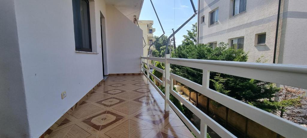 Roan Apartments photo