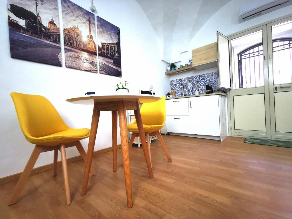 Ma Ma Crociferi 33, Katánie