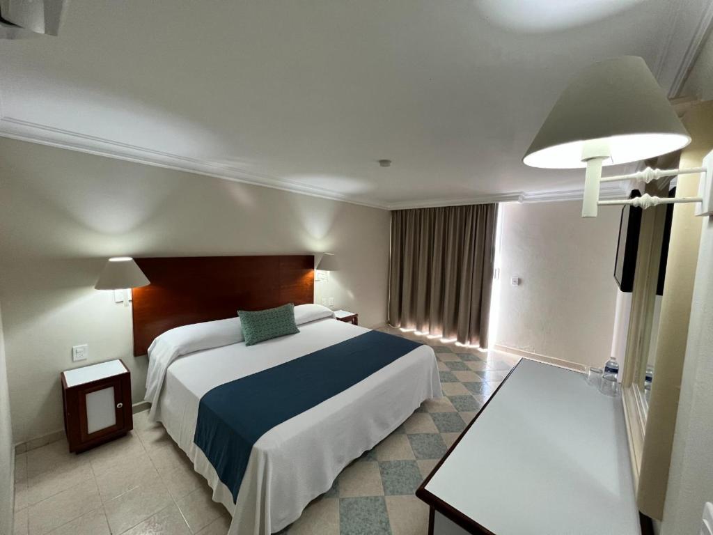 Hotel Sands Arenas photo