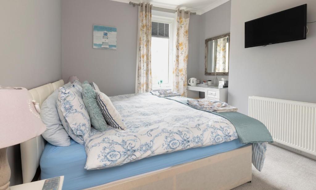 The Firs Bed and Breakfast - photo 2