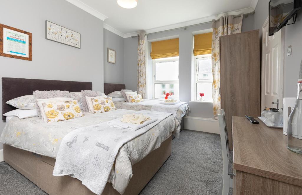 The Firs Bed and Breakfast - photo 4