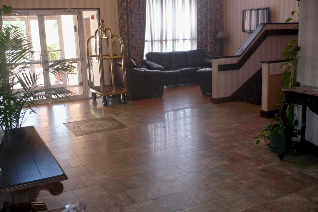 Dawson Village Inn photo