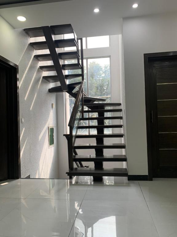 Independent Villa in DHA Phase 6 Lahore Three 3 Bedroom Full House photo