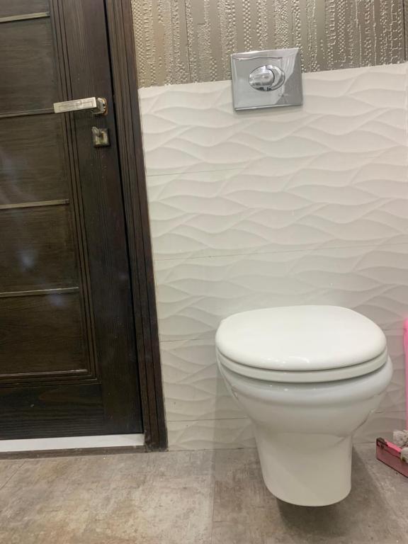 Independent Villa in DHA Phase 6 Lahore Three 3 Bedroom Full House photo